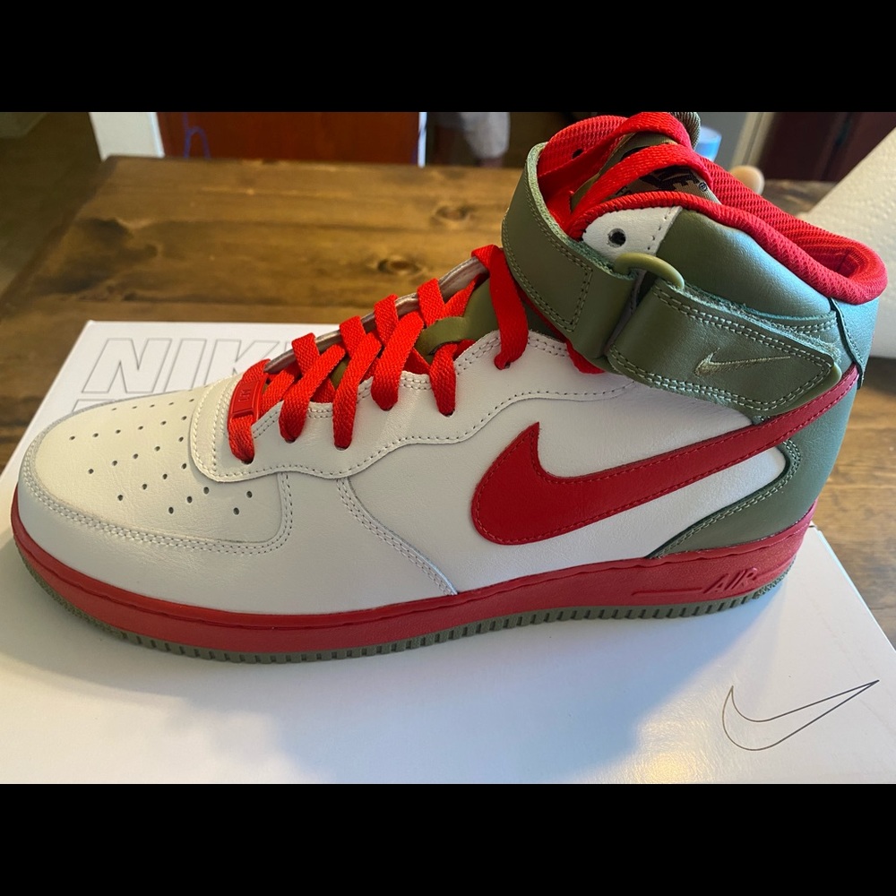 Nike Air Force 1